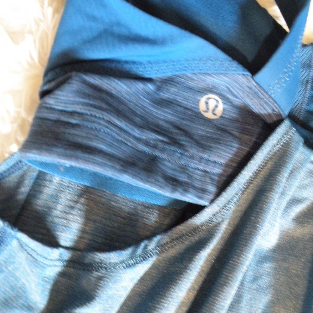 lululemon tank top built in bra  blue - Picture 3 of 5